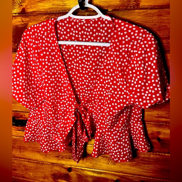 Tie front cropped - Picture 2 of 3